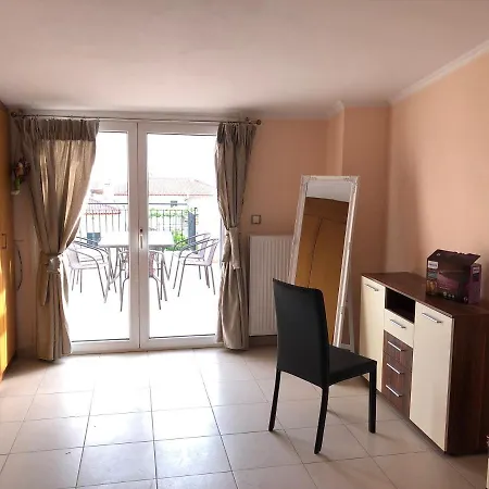 Irida 2 Apartment